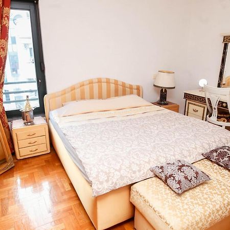 Ugodan I Luksuzan Apartman Banja Luka Exterior photo